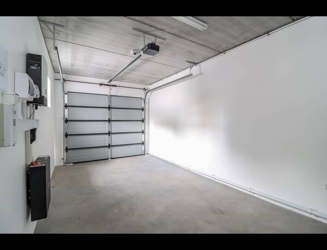 3 BEDROOM TOWNHOUSE TO LET IN HOUT BAY CENTRAL